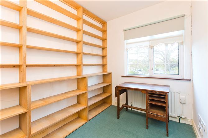 221 Moyville, Rathfarnham, Dublin 16