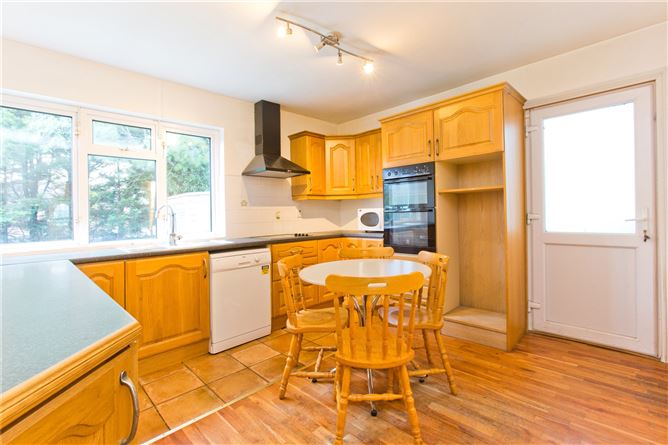 221 Moyville, Rathfarnham, Dublin 16