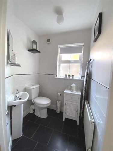 9 Ard Álainn, Fethard, Tipperary