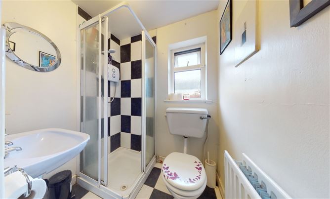77 Wyattville Park, Loughlinstown, Glenageary, Co. Dublin