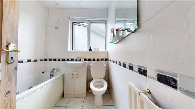 77 Wyattville Park, Loughlinstown, Glenageary, Co. Dublin