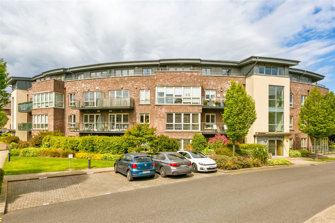 33 The Crescent, Fortfield Square, Terenure, Dublin 6W Sherry