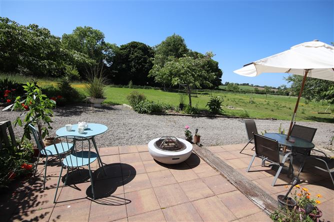 "Millbrook Lodge", Grangecon, Dunlavin, Wicklow