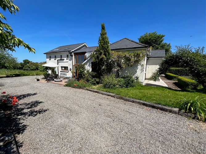 "Millbrook Lodge", Grangecon, Dunlavin, Wicklow