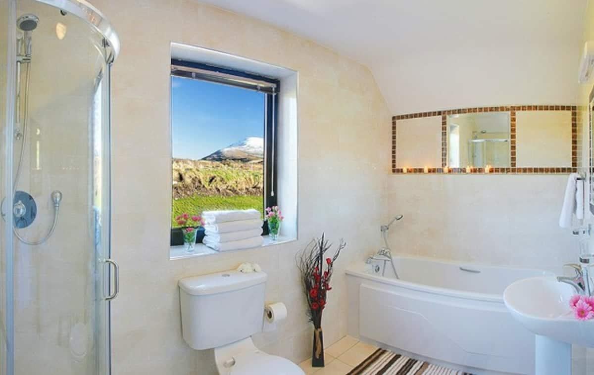 Celtic Breeze House ,