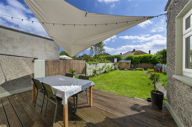 https://photos-a.propertyimages.ie/media/6/9/5/4931596/990ee8dd-6fc2-405f-beb8-19717263b0fe_l.jpg