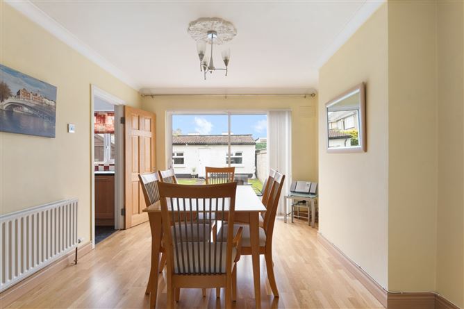 8 Riverside Park, Clonshaugh, Dublin 17