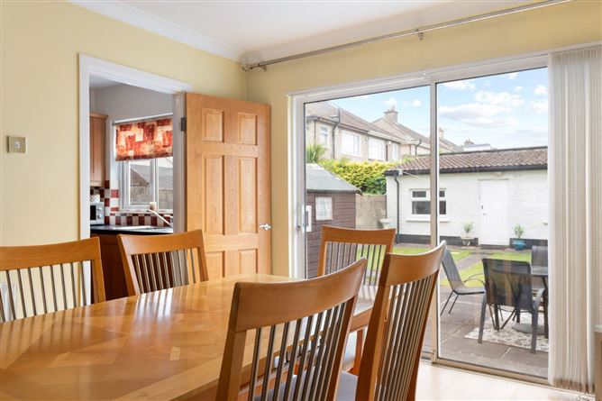 8 Riverside Park, Clonshaugh, Dublin 17