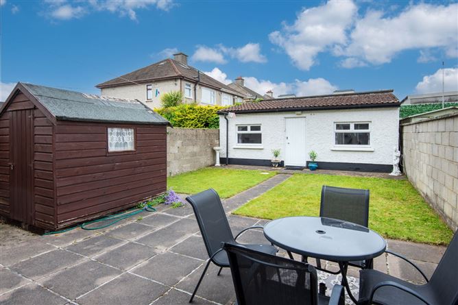 8 Riverside Park, Clonshaugh, Dublin 17