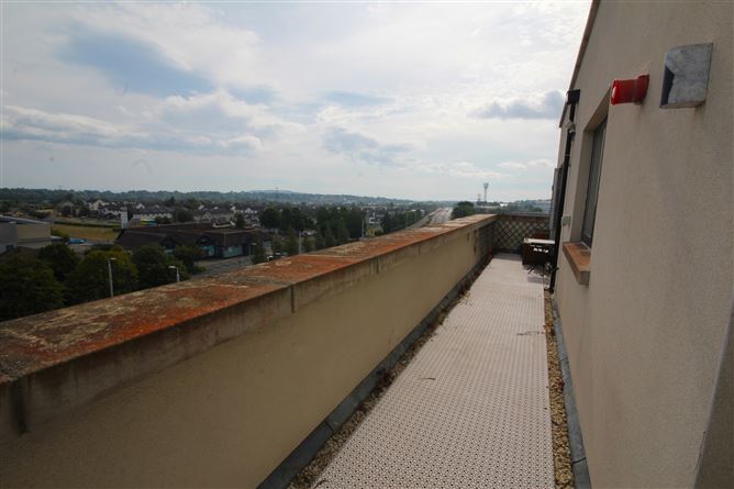 Photo 8 of 18 — Larkfield Hall, Larkfield Place , Carrickmines, Dublin 18