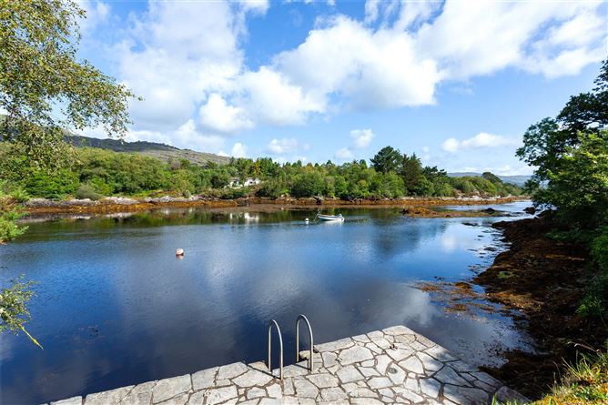 The Enchanted Cottage, Derryconnery, Glengarriff, Co. Cork