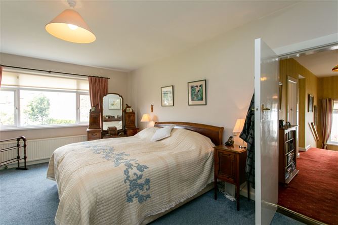 2 The Rise, Mount Merrion, Co. Dublin