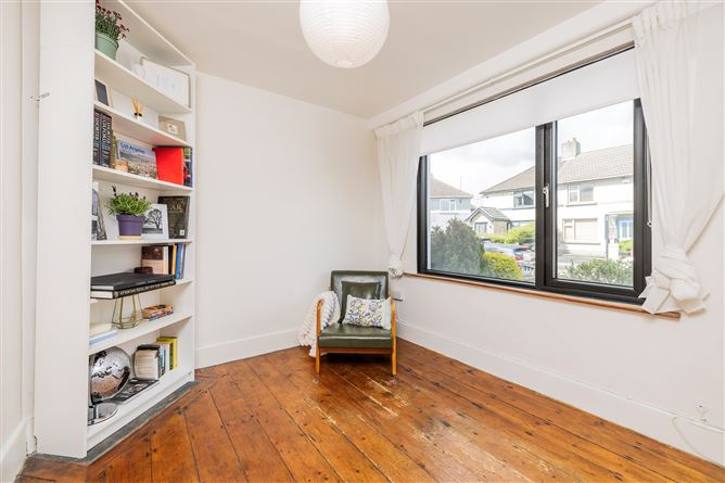 https://photos-a.propertyimages.ie/media/6/9/6/5003696/35dae8d3-c7c2-45ba-ba7b-23d7154cd861_l.jpg