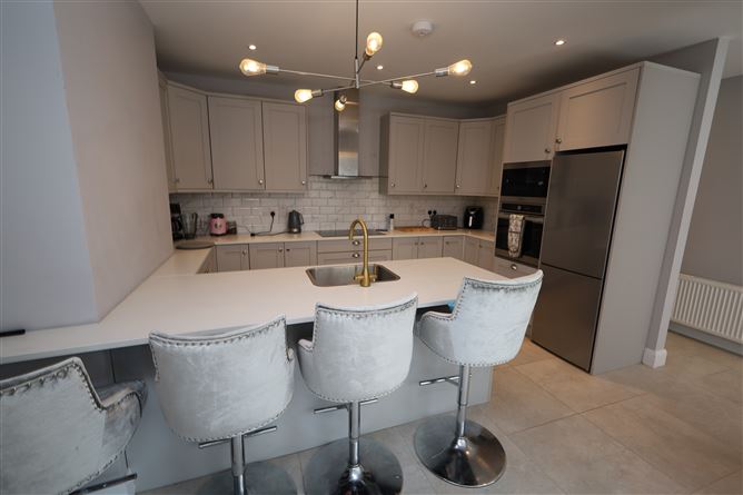 Photo 6 of 17 — 24 Summerstown Grove, Glasheen, Cork