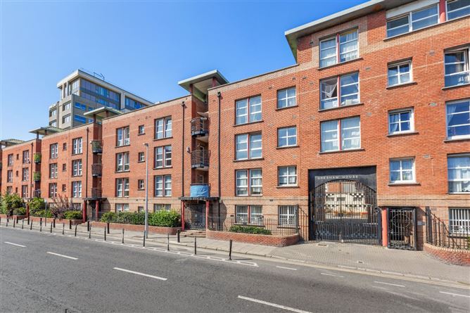 Photo 1 of 8 — 45 Gresham House, North City Centre, Dublin 1