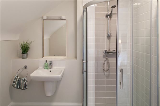 44 Belarmine Drive, Belarmine Woods, Stepaside, Dublin 18