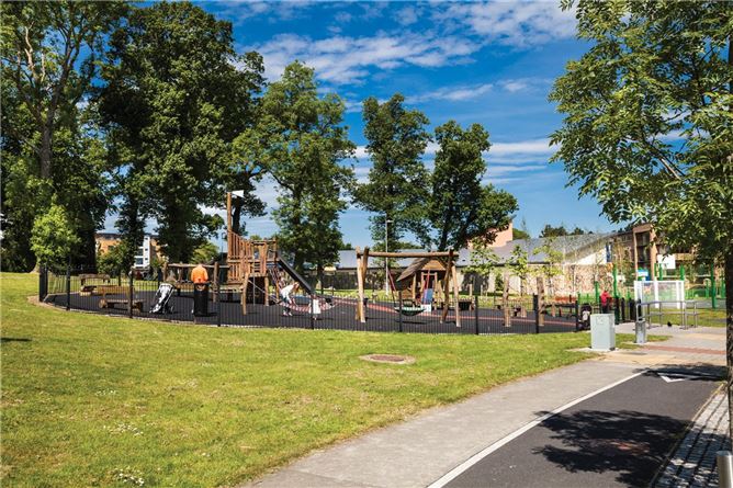 44 Belarmine Drive, Belarmine Woods, Stepaside, Dublin 18