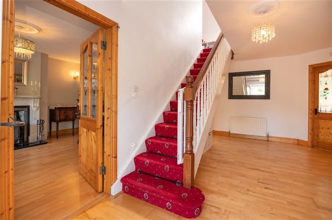 Rustic Lodge, 12 Edgewood, Glenville, Cork