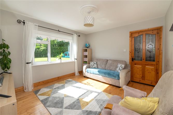 Rustic Lodge, 12 Edgewood, Glenville, Cork