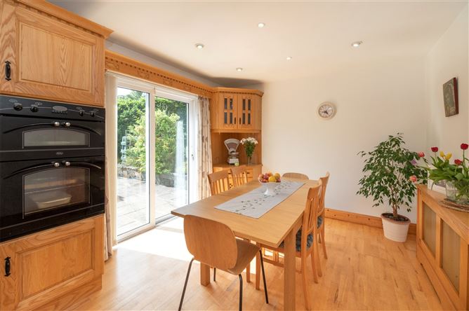 Rustic Lodge, 12 Edgewood, Glenville, Cork
