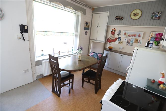 La Calle House, Ballinsheen Beg, Lisdoonvarna, Co. Clare