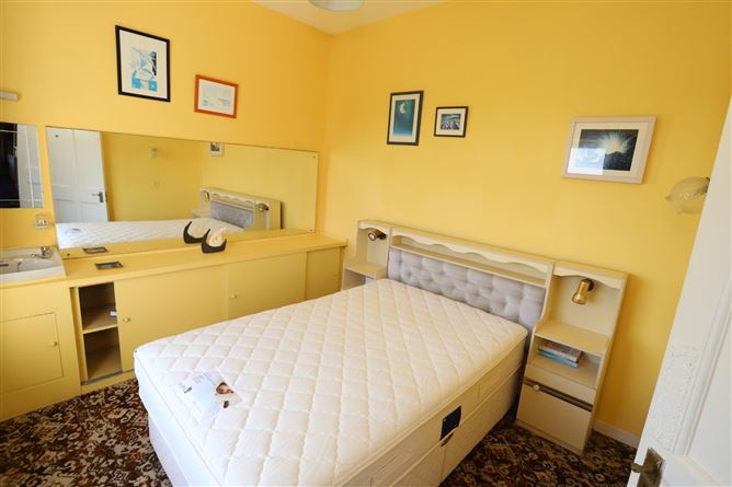 La Calle House, Ballinsheen Beg, Lisdoonvarna, Co. Clare