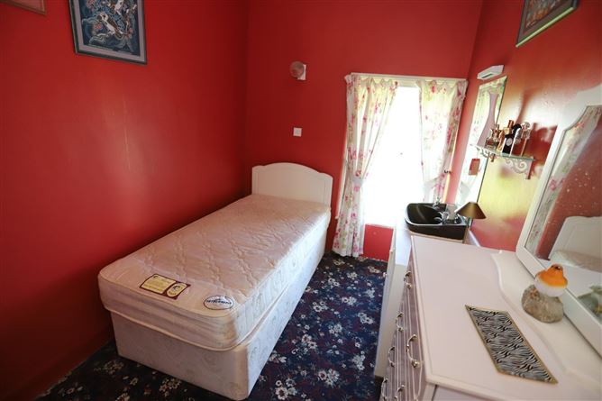 La Calle House, Ballinsheen Beg, Lisdoonvarna, Co. Clare