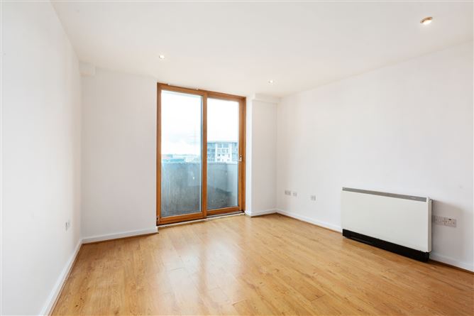 172 The Crescent Building, Park West, Dublin 12