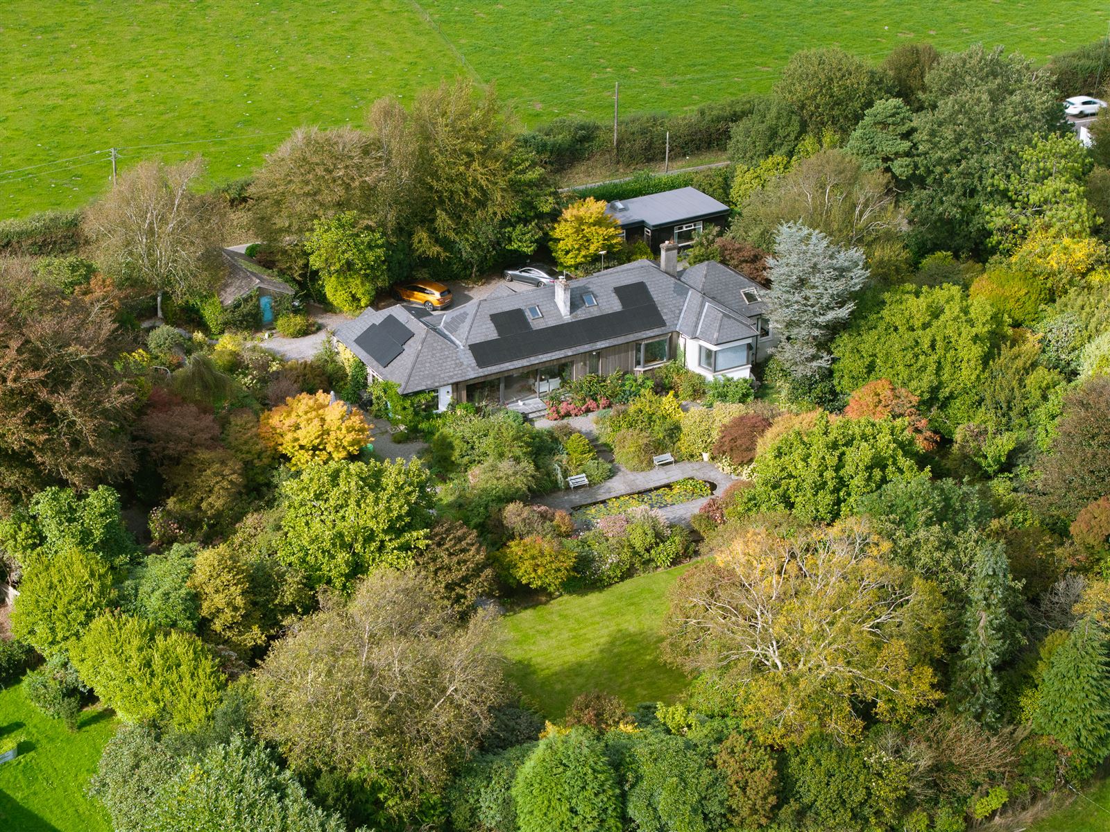 Photo 1 of 38 — Lakemount, Barnavara Hill, Glanmire, Co. Cork , Glanmire, Cork