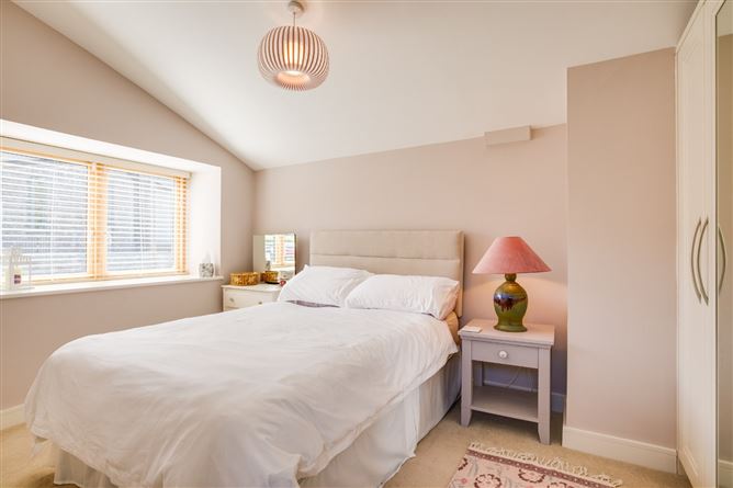4 Brehon Court, Harold's Grange Road, Rathfarnham, Dublin 16