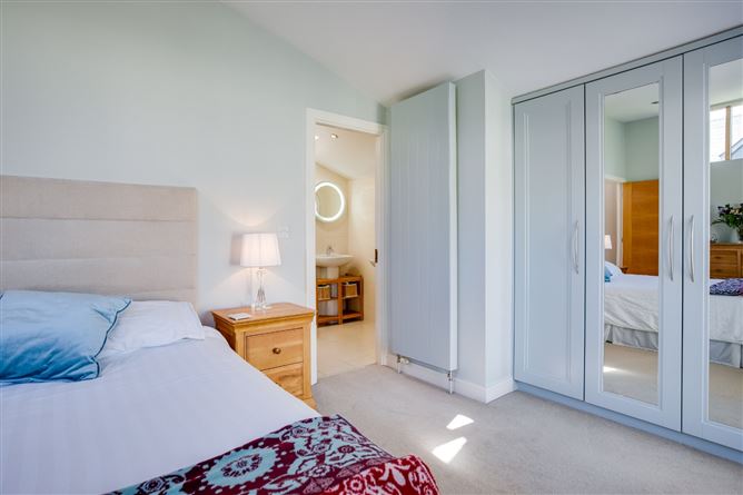 4 Brehon Court, Harold's Grange Road, Rathfarnham, Dublin 16