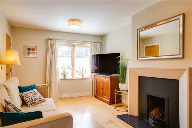4 Brehon Court, Harold's Grange Road, Rathfarnham, Dublin 16