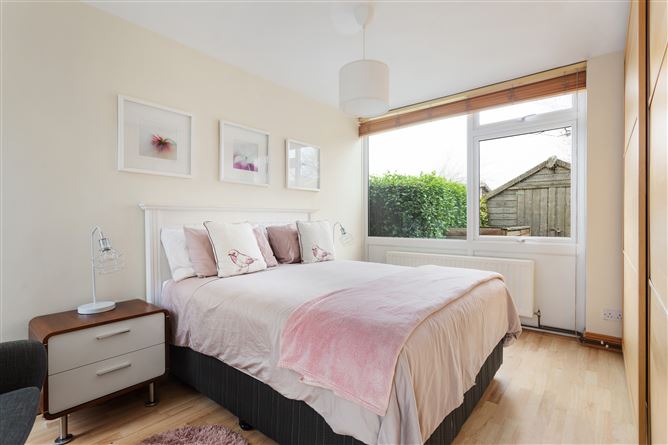 43 Ailesbury Grove , Dundrum, Dublin 14