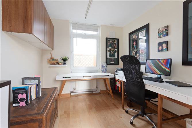 43 Ailesbury Grove , Dundrum, Dublin 14
