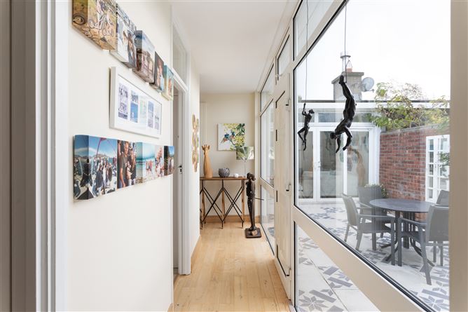 43 Ailesbury Grove , Dundrum, Dublin 14