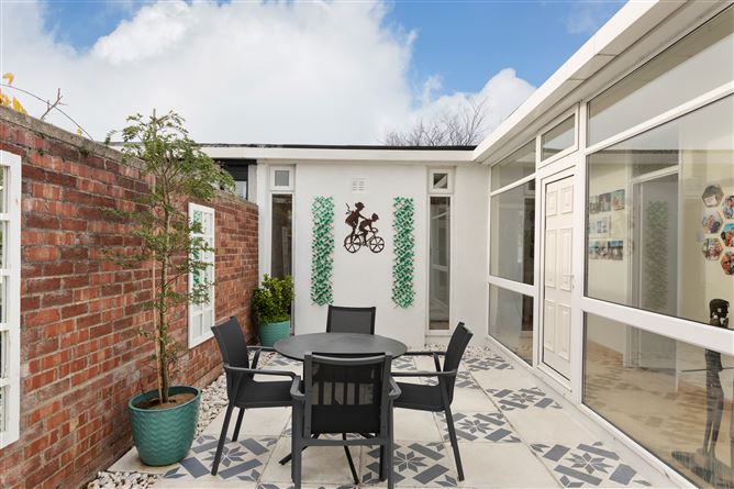 43 Ailesbury Grove , Dundrum, Dublin 14