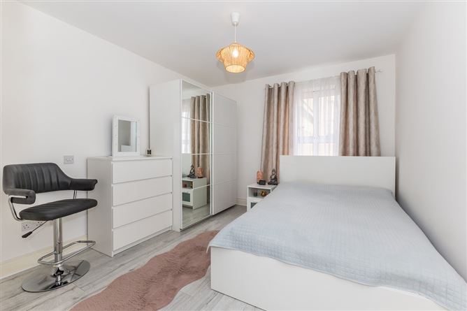 Apartment 33 Carnegie Court, Dublin North, Dublin