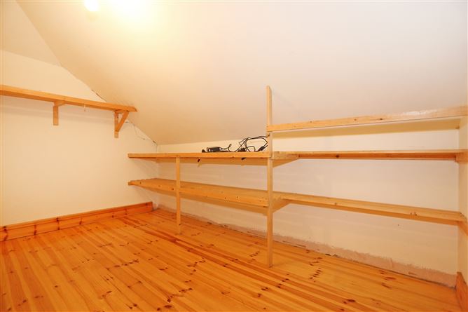 Hayfield House, Clontra East, Ardnacrusha, Co. Clare, Ardnacrusha, Clare