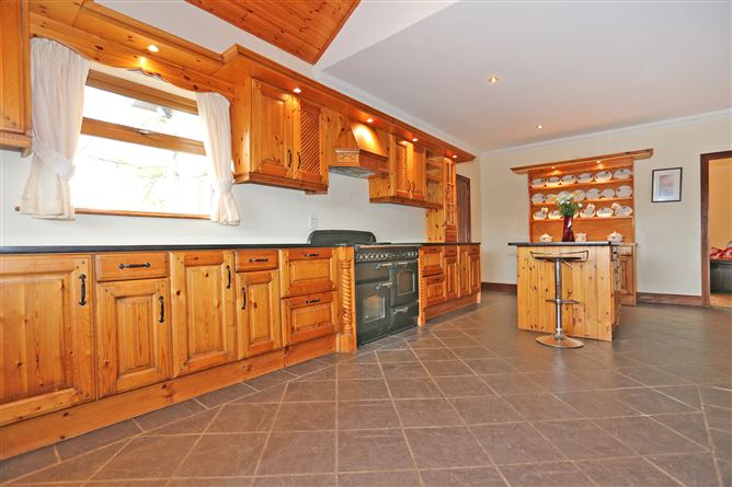 Hayfield House, Clontra East, Ardnacrusha, Co. Clare, Ardnacrusha, Clare
