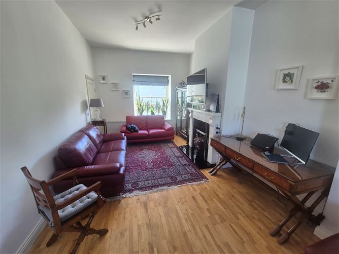 Townhouse 3 Hectors Mills Frances Street, Kilrush, Clare