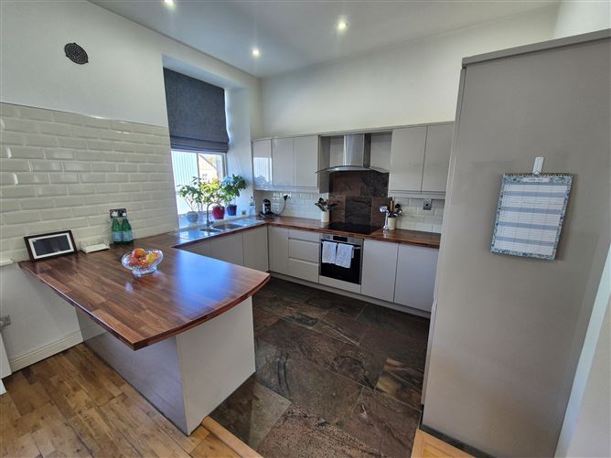 Photo 8 of 41 — Townhouse 3 Hectors Mills Frances Street, Kilrush, Clare