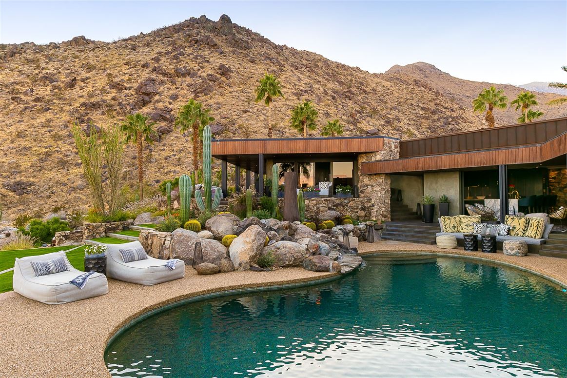 Poolside Glamour,Palm Springs,California,USA