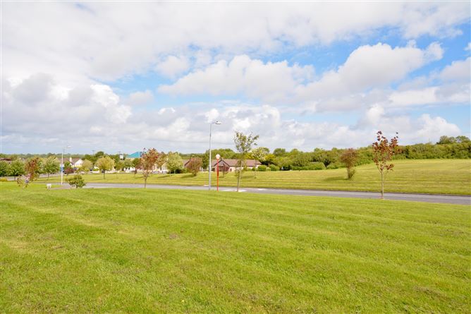 Photo 18 of 21 — 40 Crestwood, Coolough Road, Galway