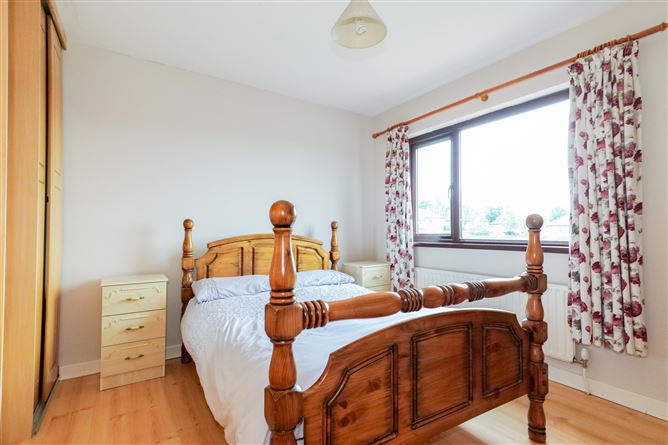 Photo 9 of 21 — 40 Crestwood, Coolough Road, Galway