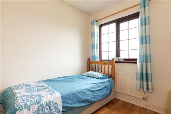 Photo 11 of 21 — 40 Crestwood, Coolough Road, Galway