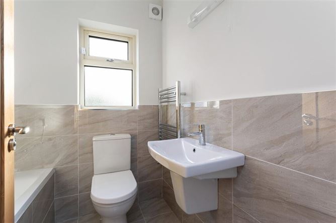 5 Tandy Court, Tandy's Lane, Lucan, Dublin