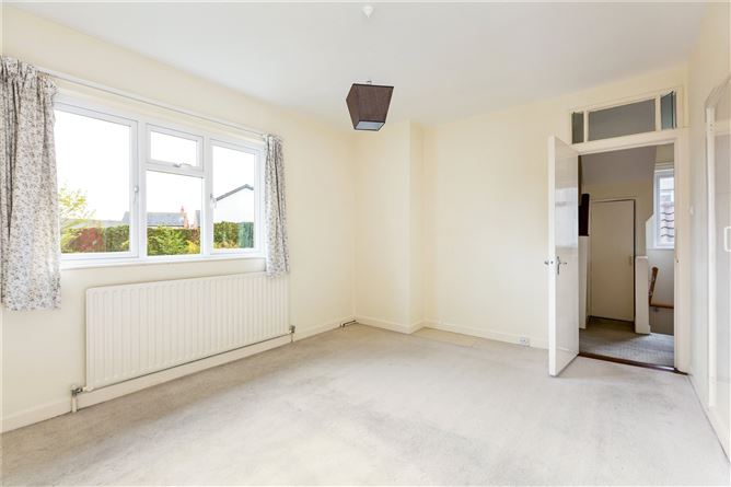 26 Castle Park, Monkstown, Co. Dublin