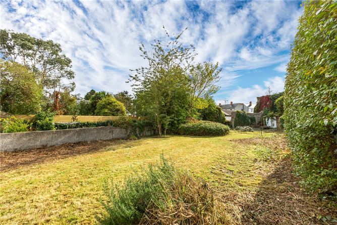 26 Castle Park, Monkstown, Co. Dublin