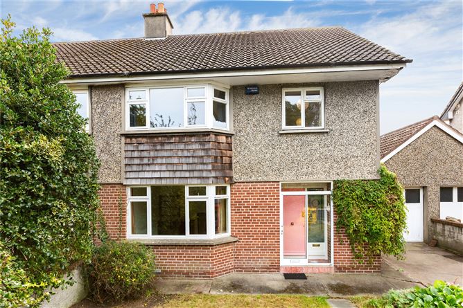 26 Castle Park, Monkstown, Co. Dublin