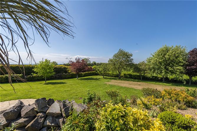 Clusin, Carnes Road, Bellewstown, Co. Meath